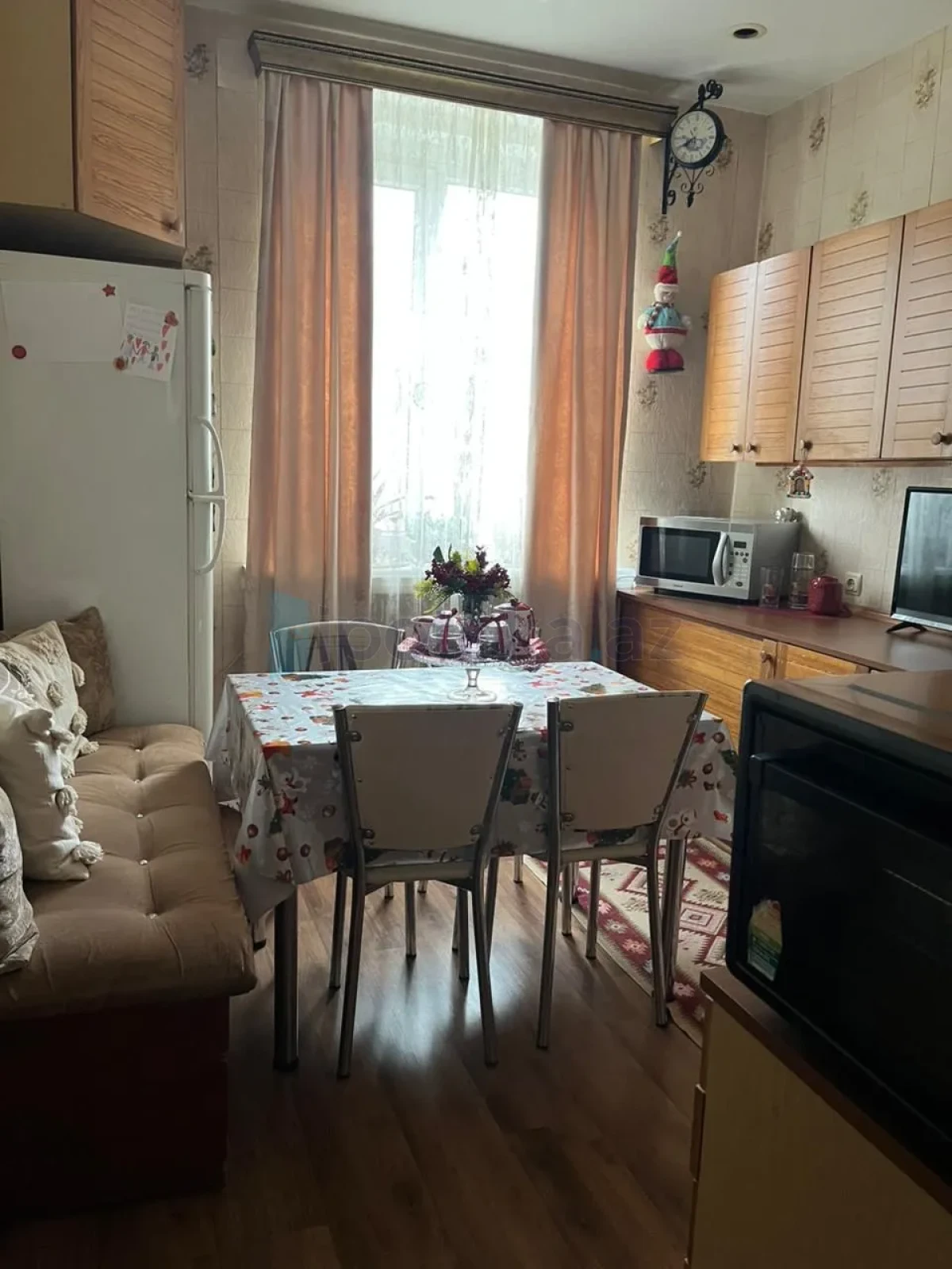 Satılır 3 otaqlı köhnə tikili 100 m²