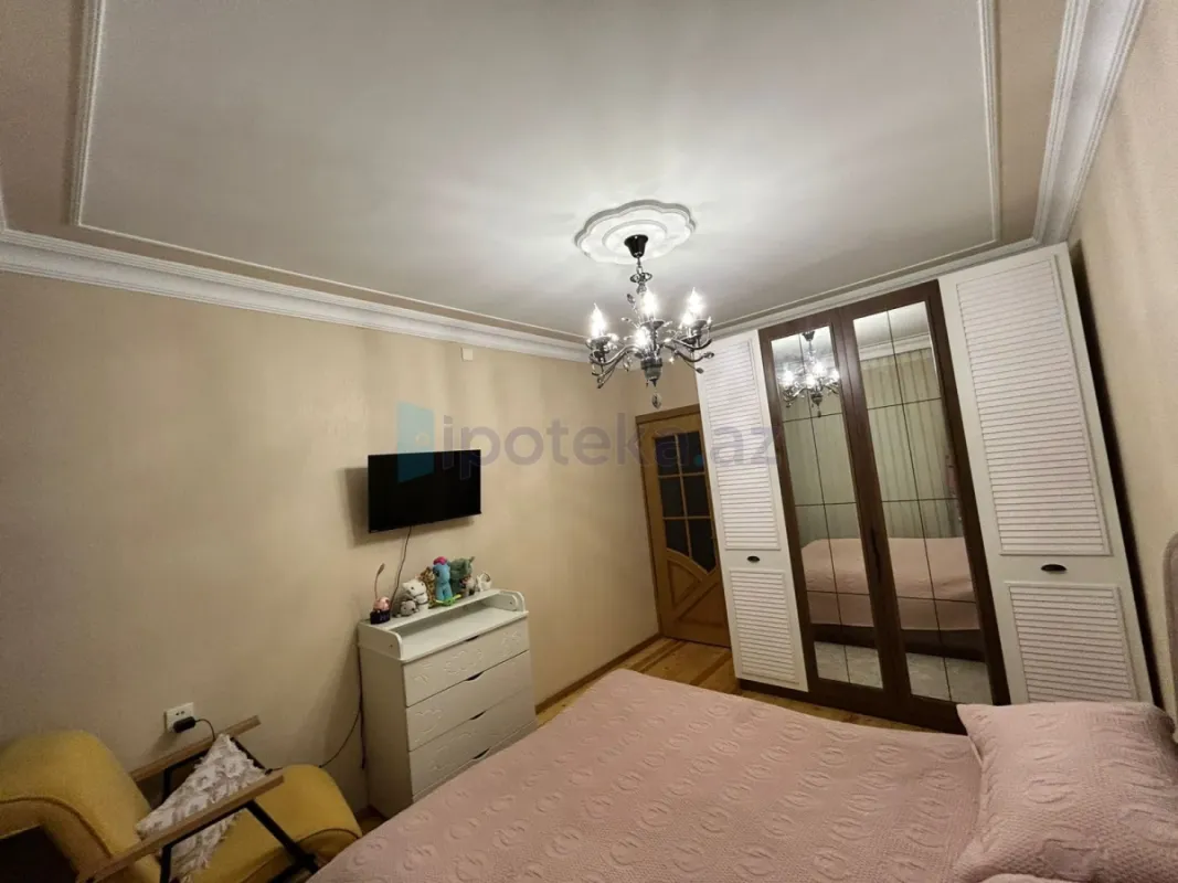 Satılır 3 otaqlı köhnə tikili 75 m²