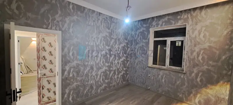 Satılır 4 otaqlı həyət evi 128 m²