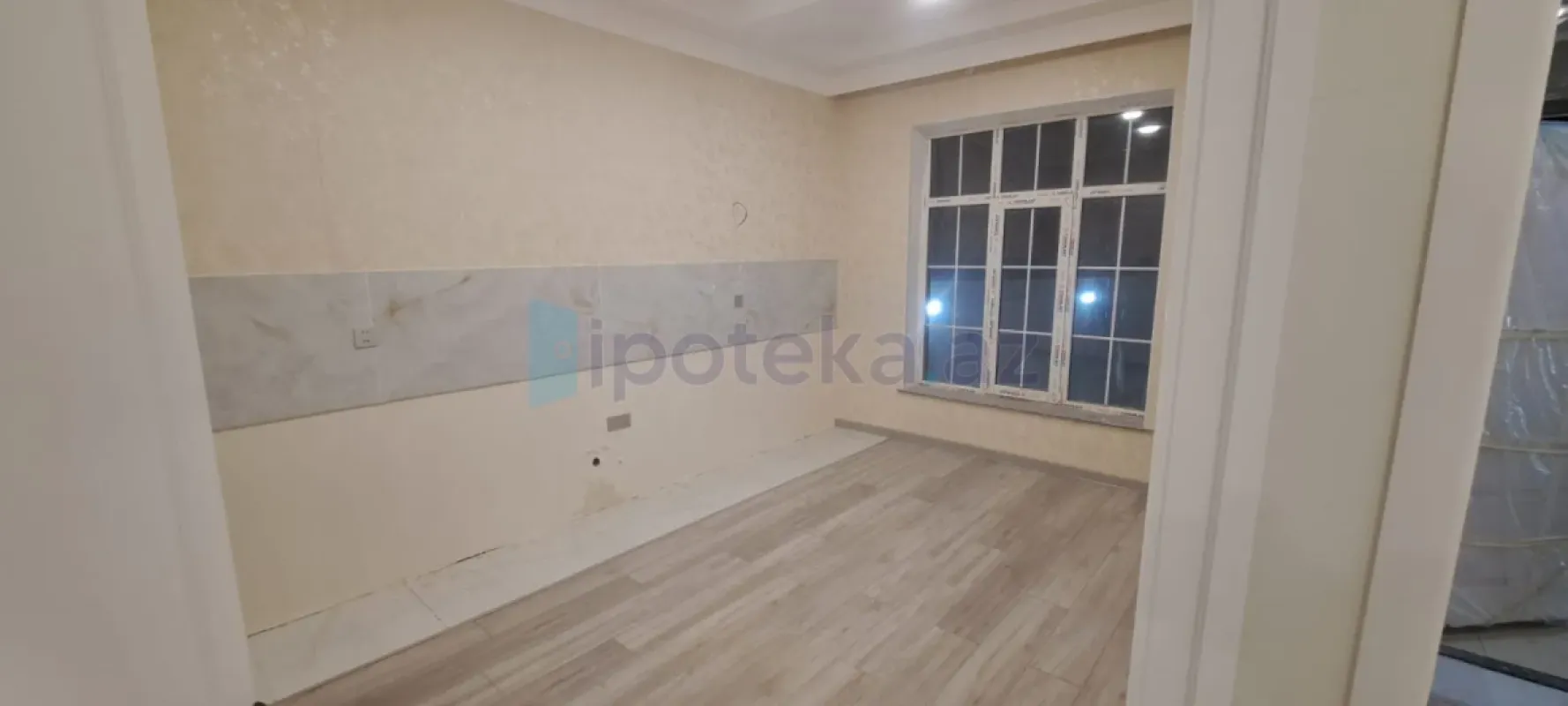 Satılır 4 otaqlı həyət evi 128 m²