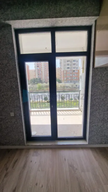 Satılır 2 otaqlı yeni tikili 95 m²