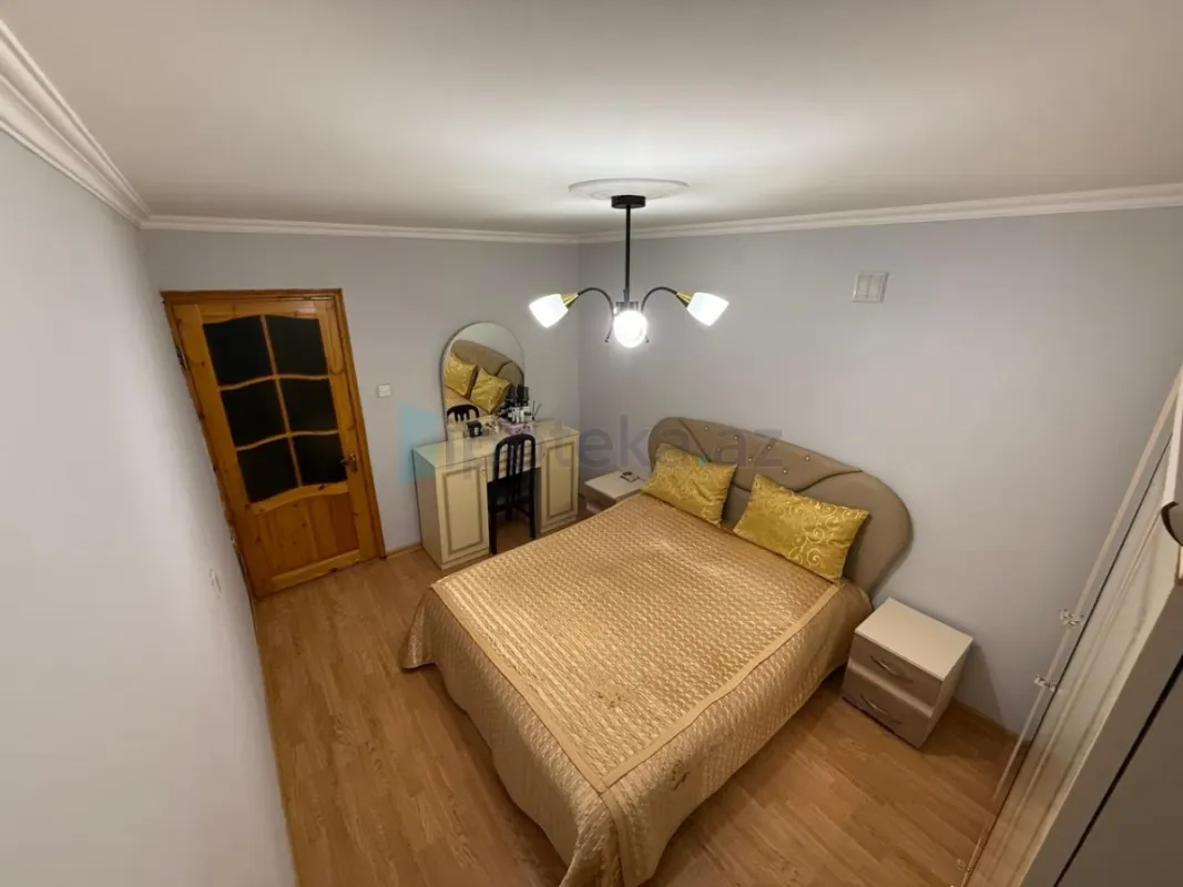 Satılır 7 otaqlı həyət evi 150 m²