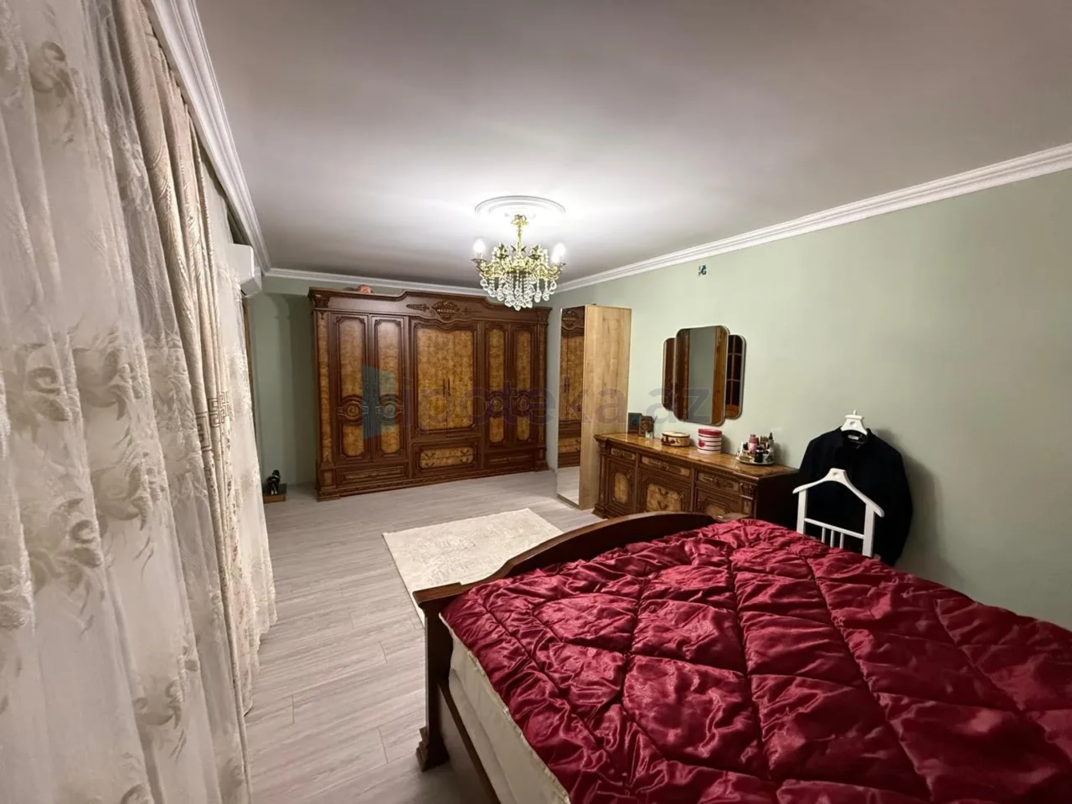 Satılır 7 otaqlı həyət evi 150 m²