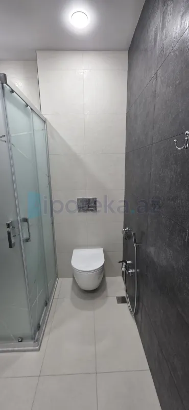 Satılır 3 otaqlı yeni tikili 136 m²