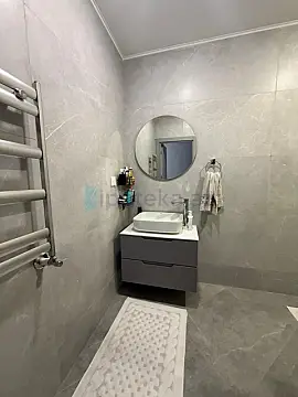 Satılır 2 otaqlı yeni tikili 87.5 m²