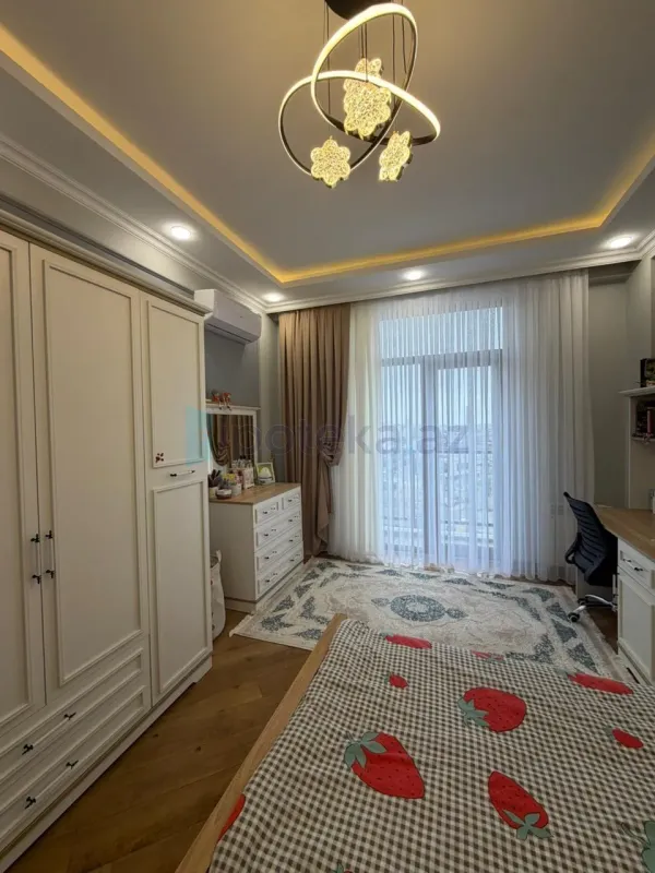 Satılır 2 otaqlı yeni tikili 87.5 m²