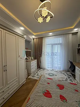 Satılır 2 otaqlı yeni tikili 87.5 m²