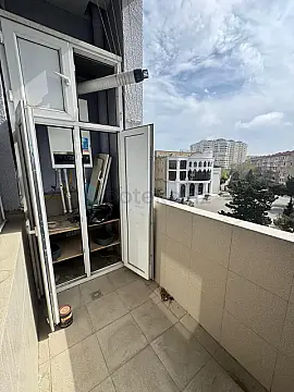 Satılır 3 otaqlı yeni tikili 90 m²