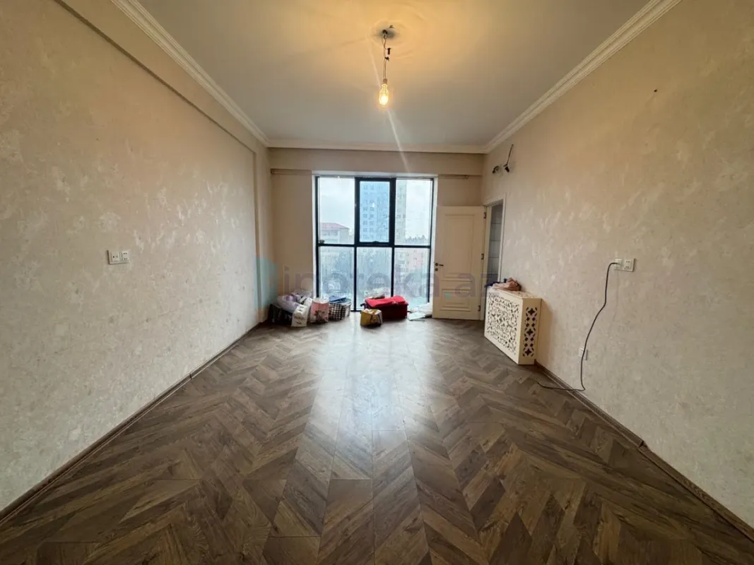 Satılır 3 otaqlı yeni tikili 90 m²