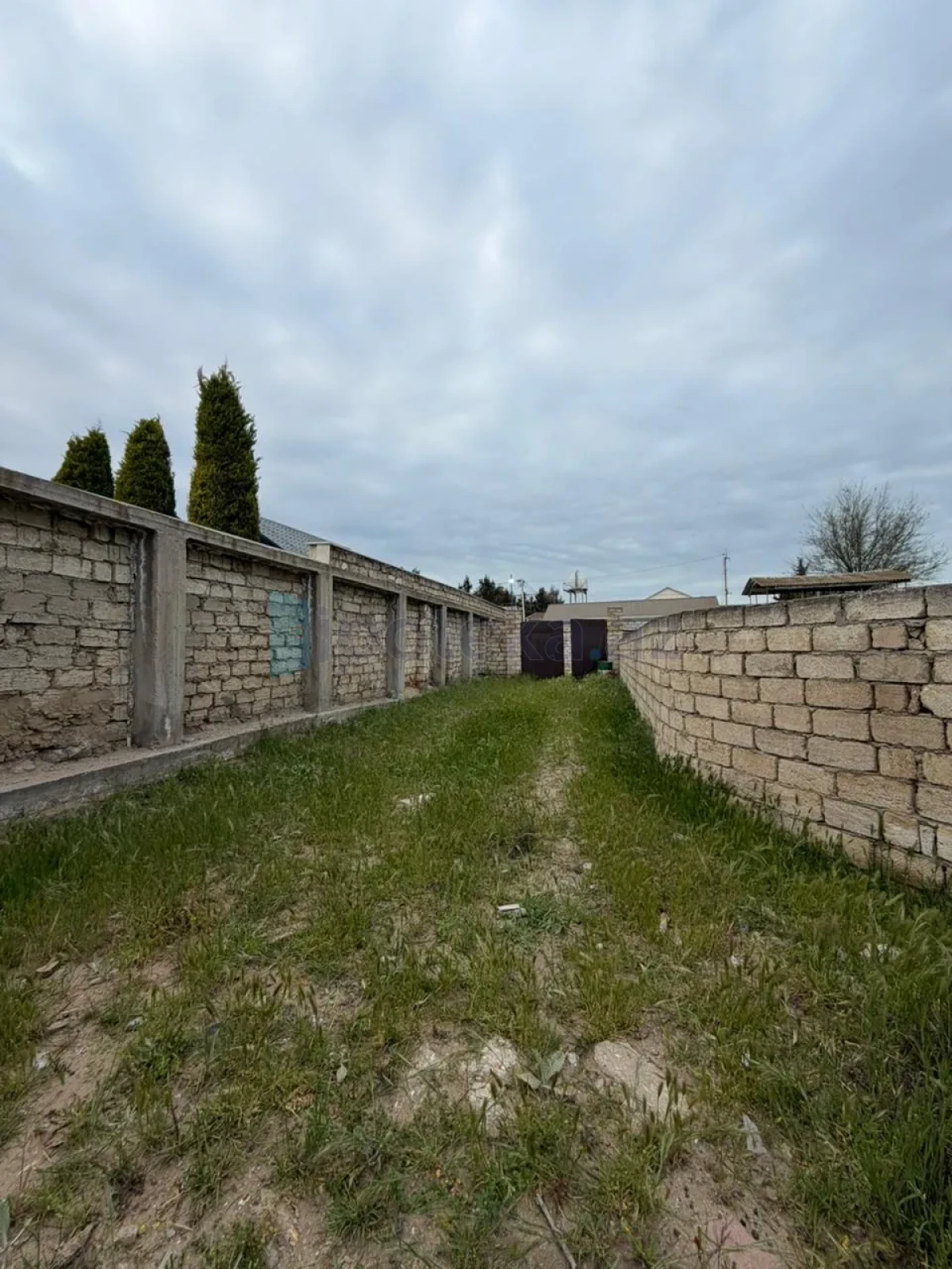 Satılır torpaq sahəsi 10 m²