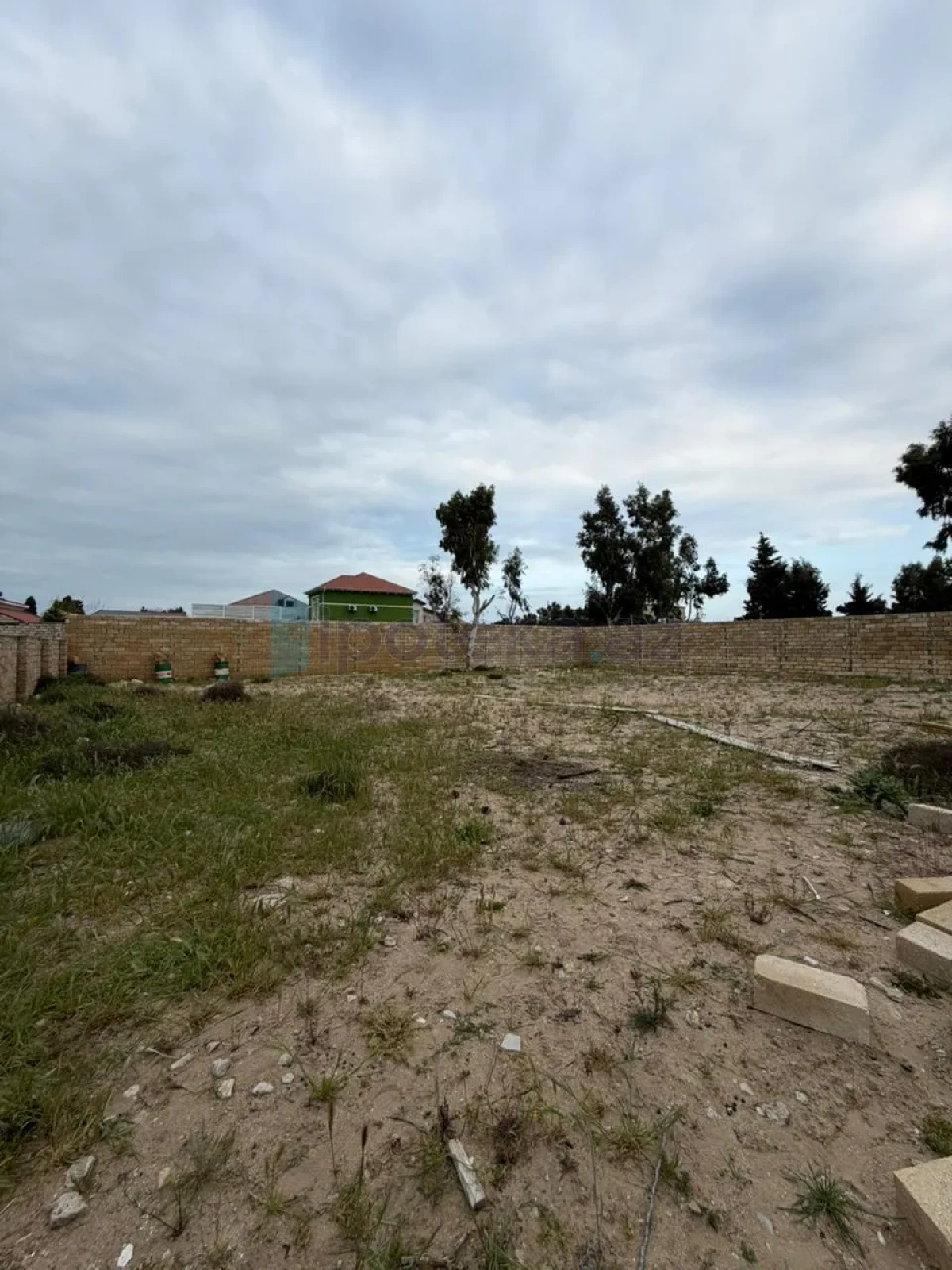 Satılır torpaq sahəsi 10 m²