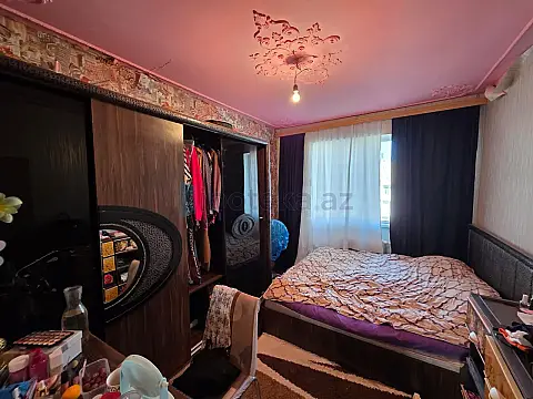 Satılır 3 otaqlı köhnə tikili 80 m²