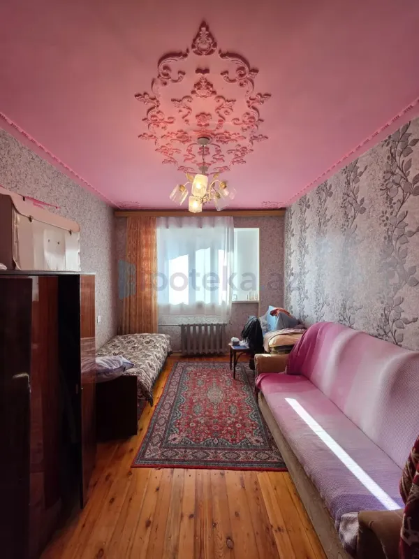 Satılır 3 otaqlı köhnə tikili 80 m²