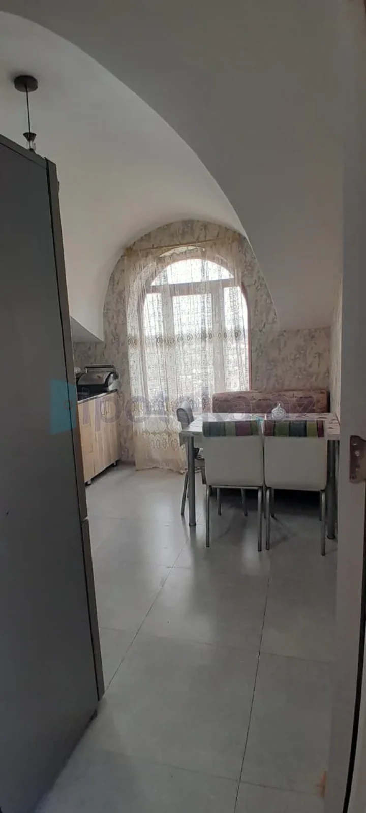 Satılır 2 otaqlı yeni tikili 94.5 m²