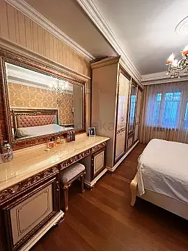 Satılır 3 otaqlı köhnə tikili 70 m²