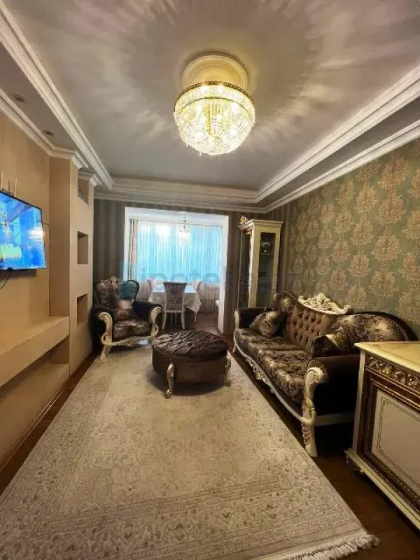 Satılır 3 otaqlı köhnə tikili 70 m²