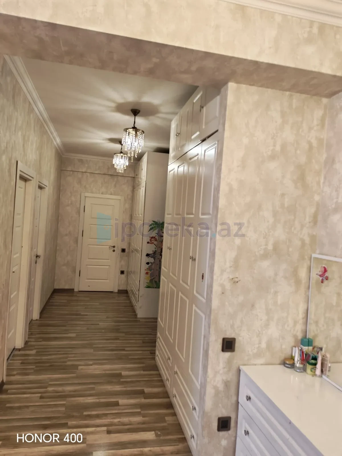 Satılır 2 otaqlı yeni tikili 77 m²