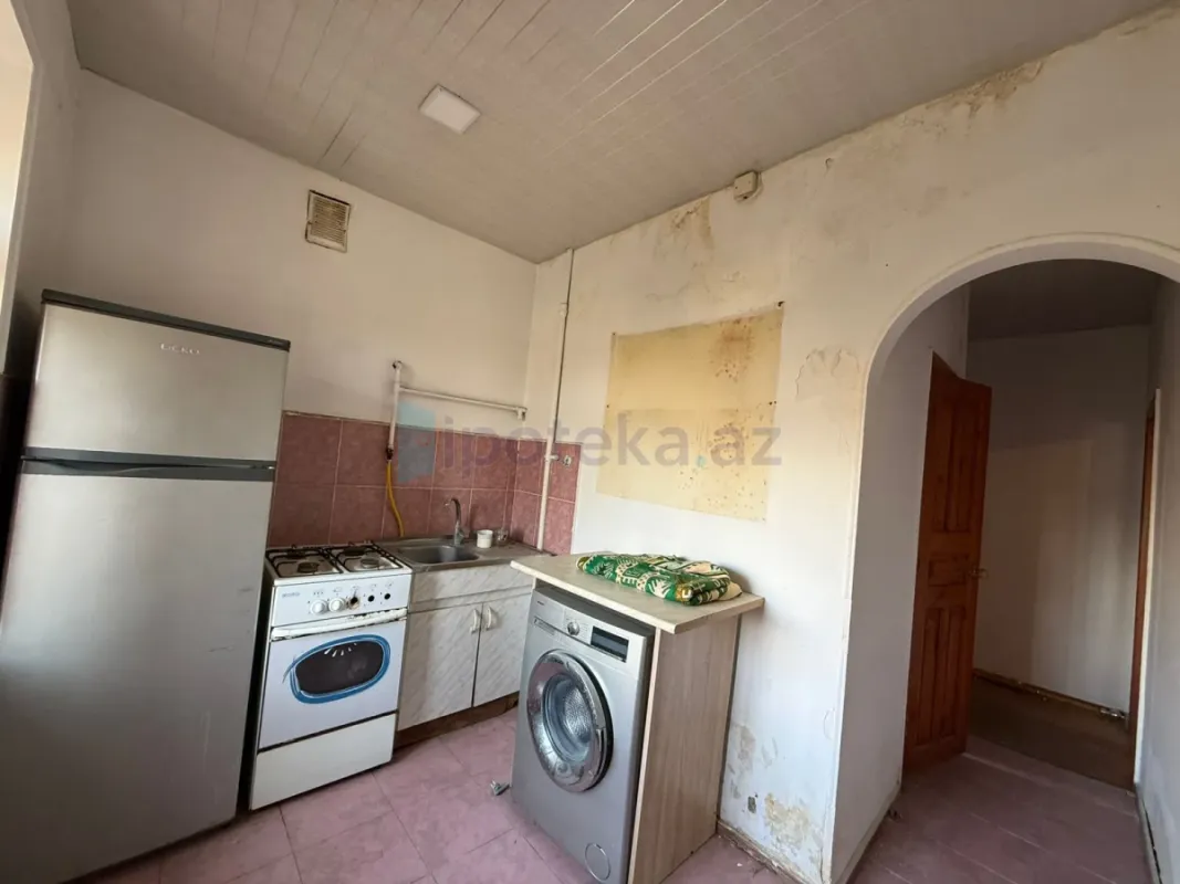 Satılır 2 otaqlı köhnə tikili 60 m²
