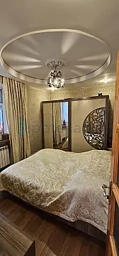 Satılır 2 otaqlı köhnə tikili 60 m²