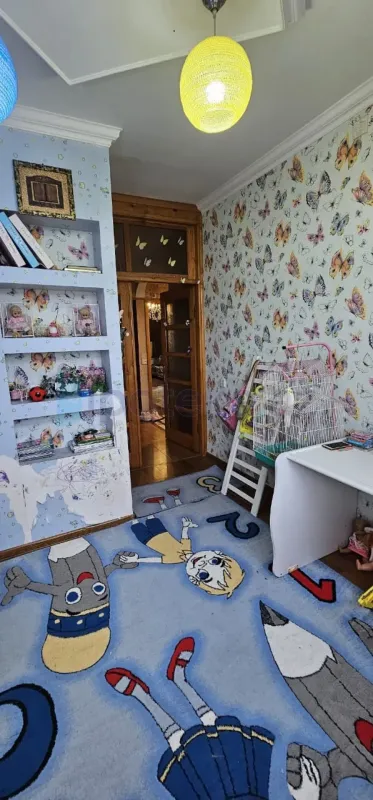 Satılır 2 otaqlı köhnə tikili 60 m²