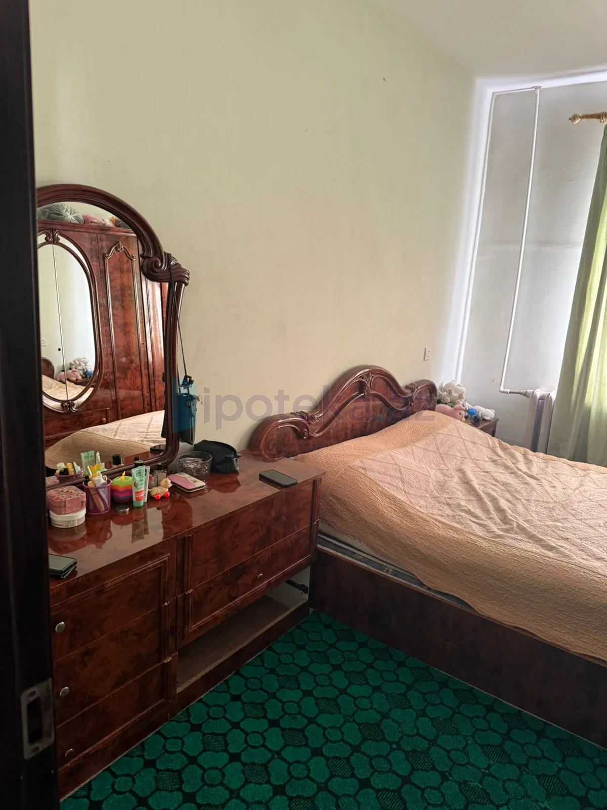Satılır 3 otaqlı köhnə tikili 80 m²