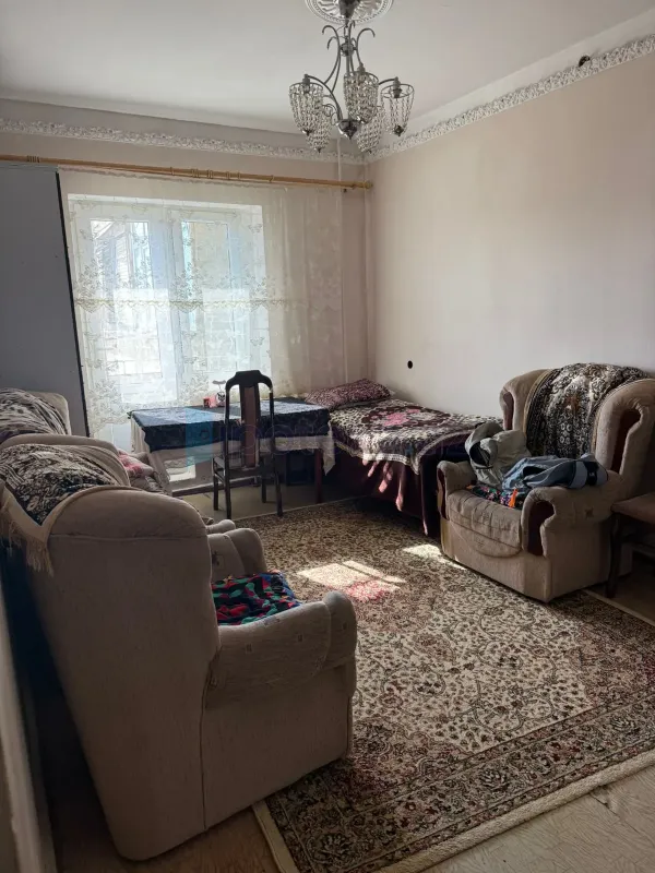 Satılır 3 otaqlı köhnə tikili 80 m²