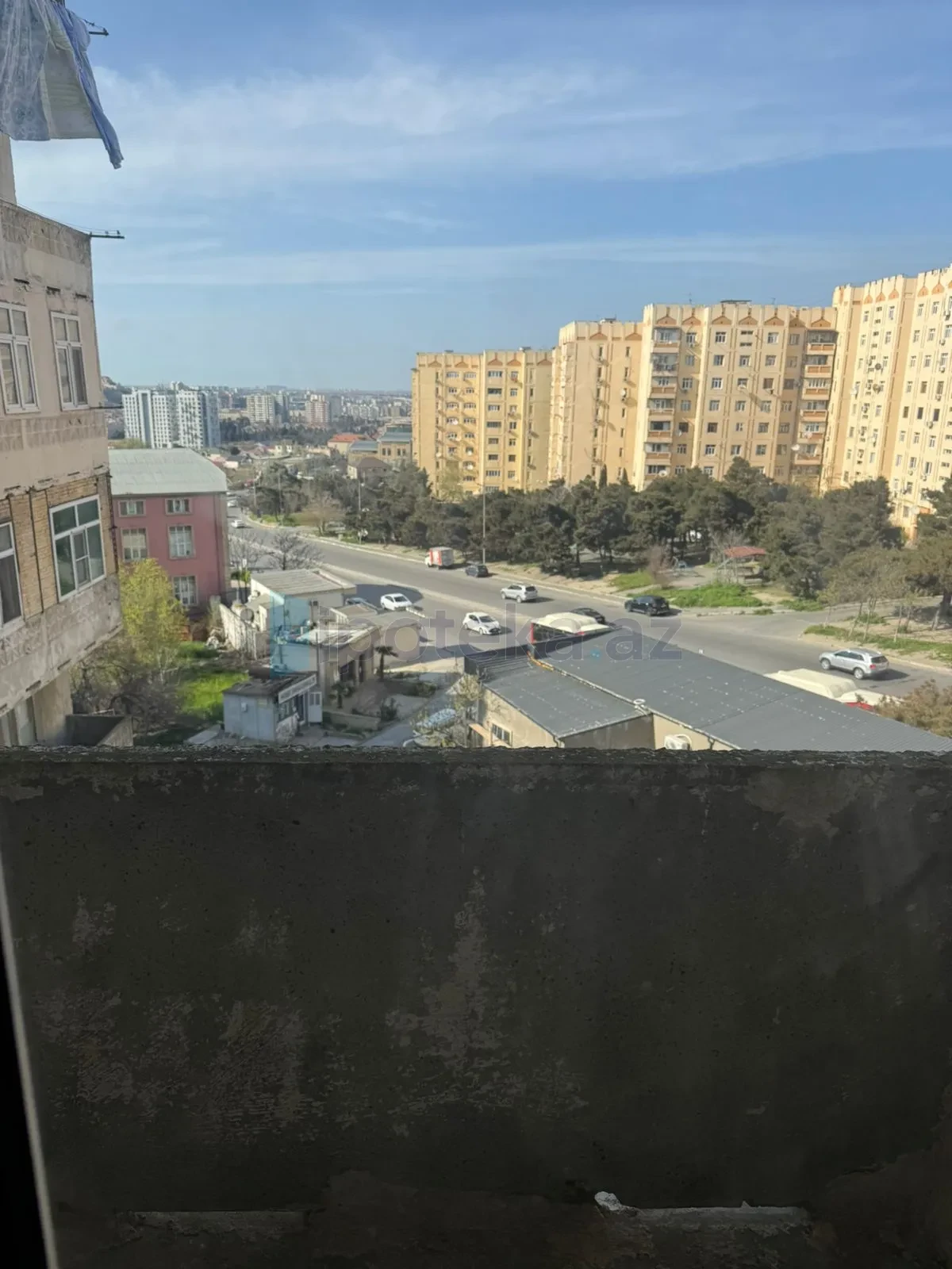 Satılır 3 otaqlı köhnə tikili 80 m²