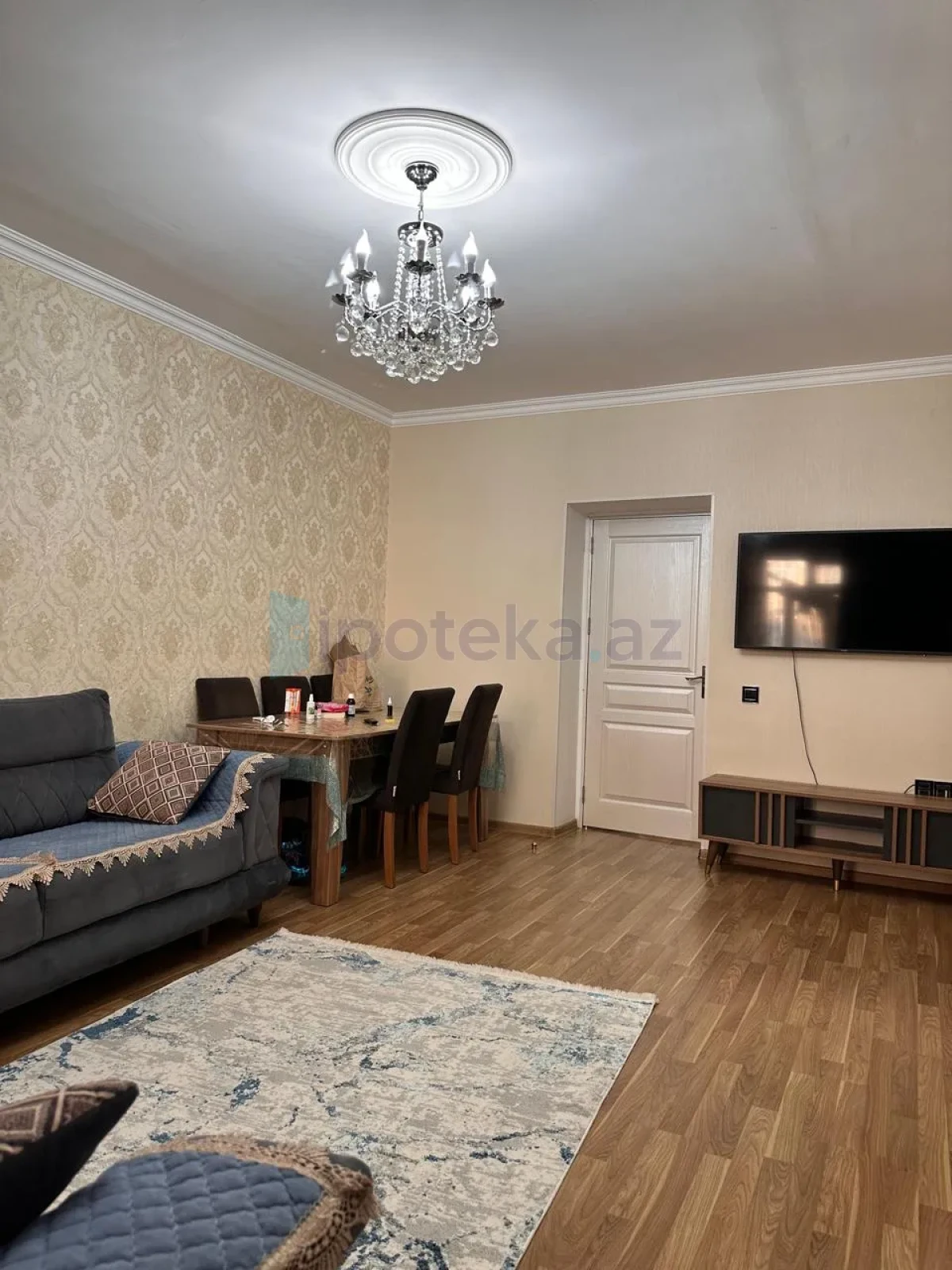 Satılır 4 otaqlı köhnə tikili 110 m²