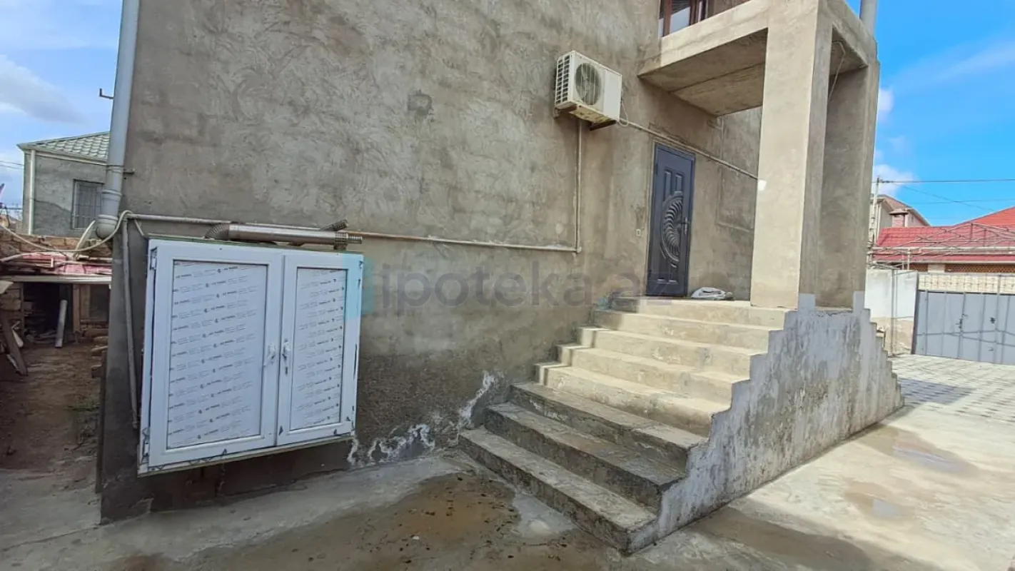 Satılır 4 otaqlı həyət evi 120 m²