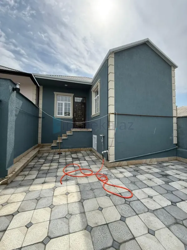 Satılır 4 otaqlı həyət evi 80 m²