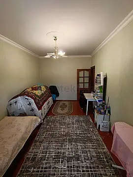 Satılır 4 otaqlı köhnə tikili 97 m²