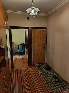 Satılır 4 otaqlı köhnə tikili 97 m²