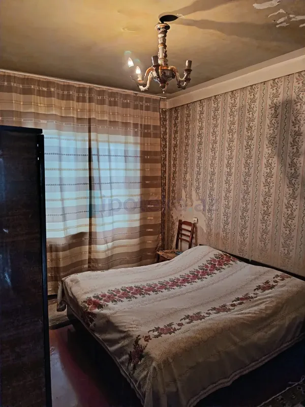 Satılır 4 otaqlı köhnə tikili 97 m²