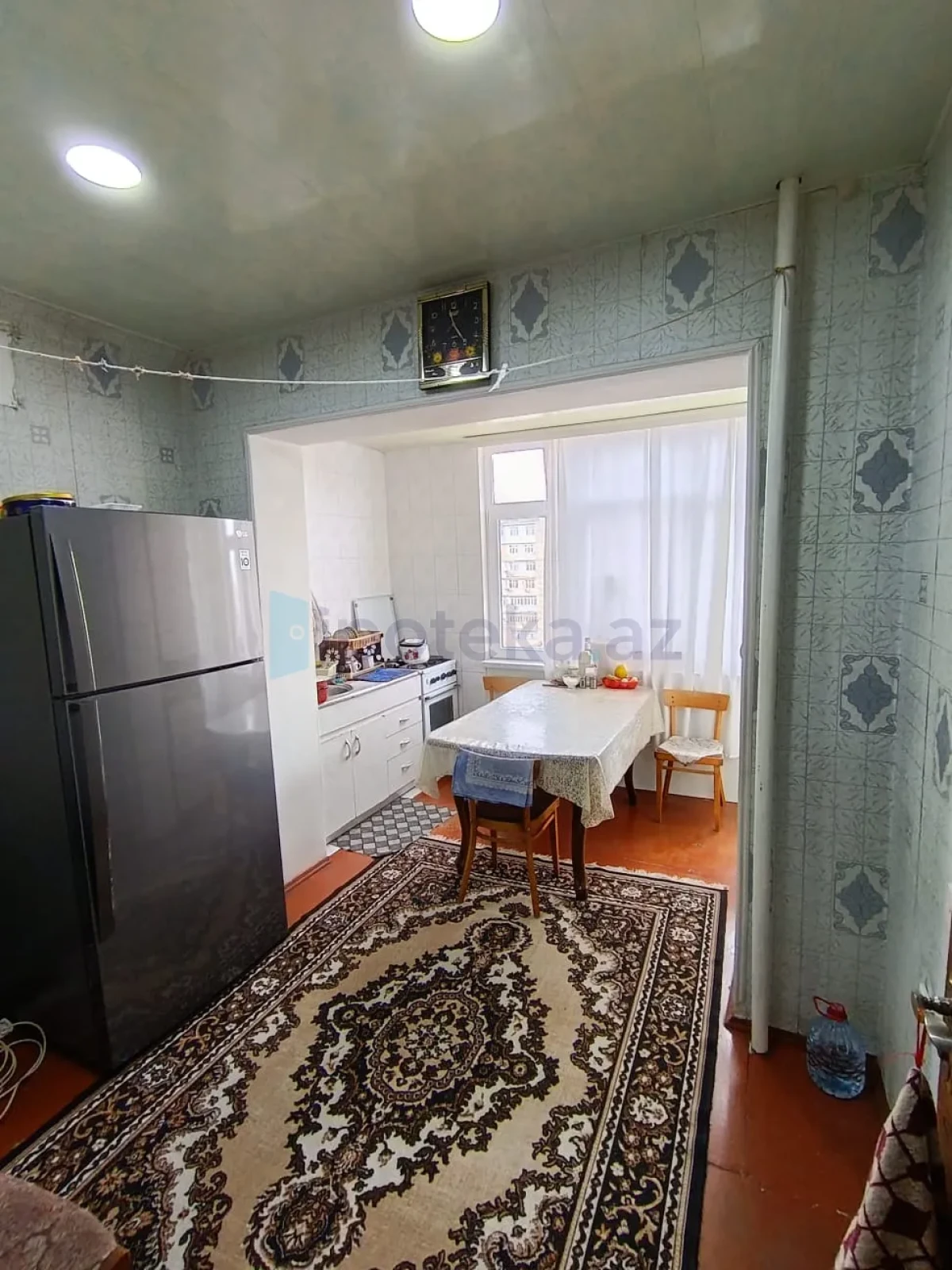 Satılır 4 otaqlı köhnə tikili 97 m²