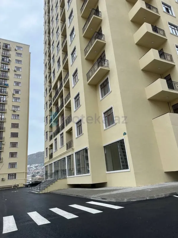 Satılır 3 otaqlı yeni tikili 120 m²