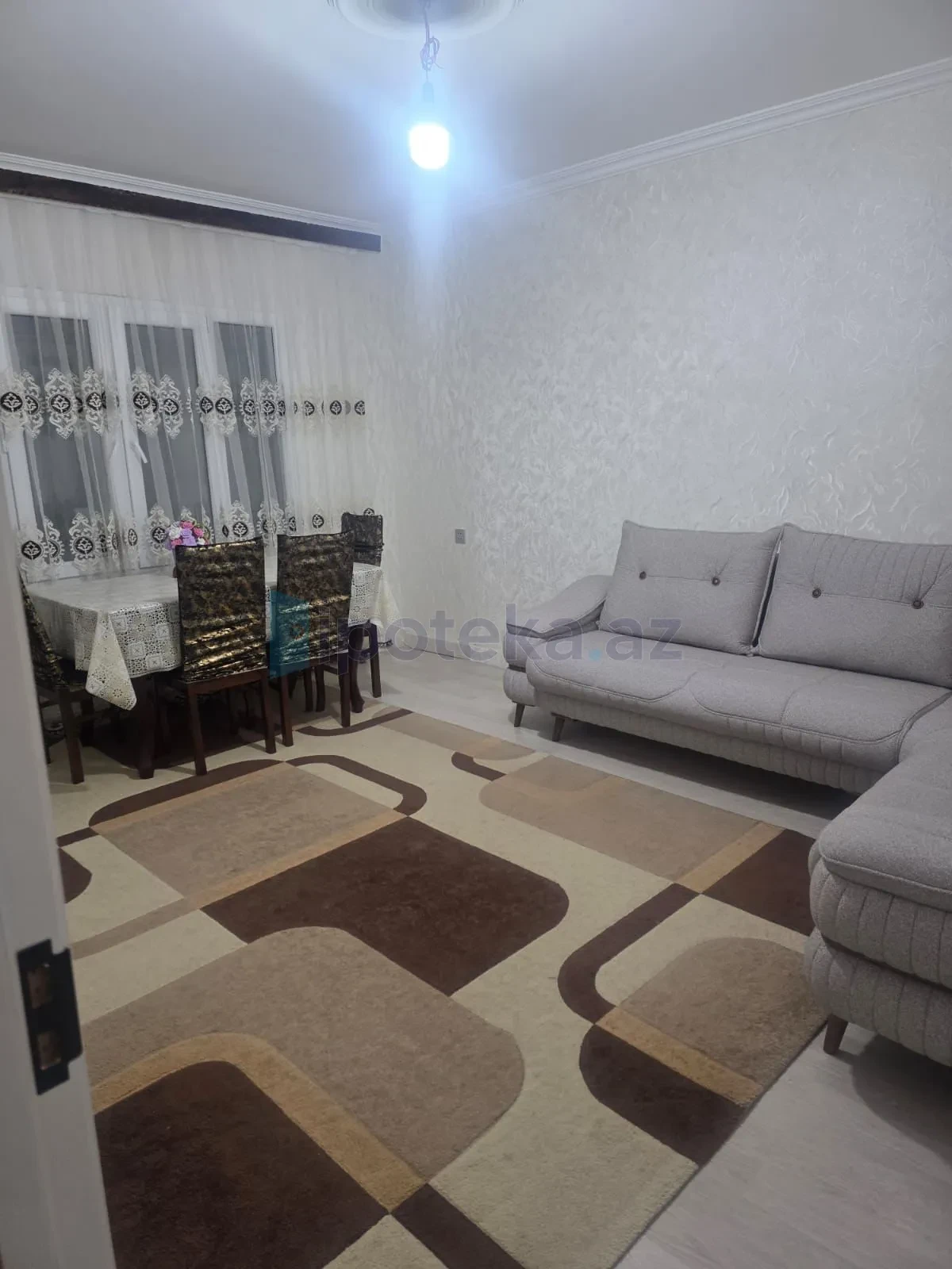 Satılır 3 otaqlı köhnə tikili 69 m²