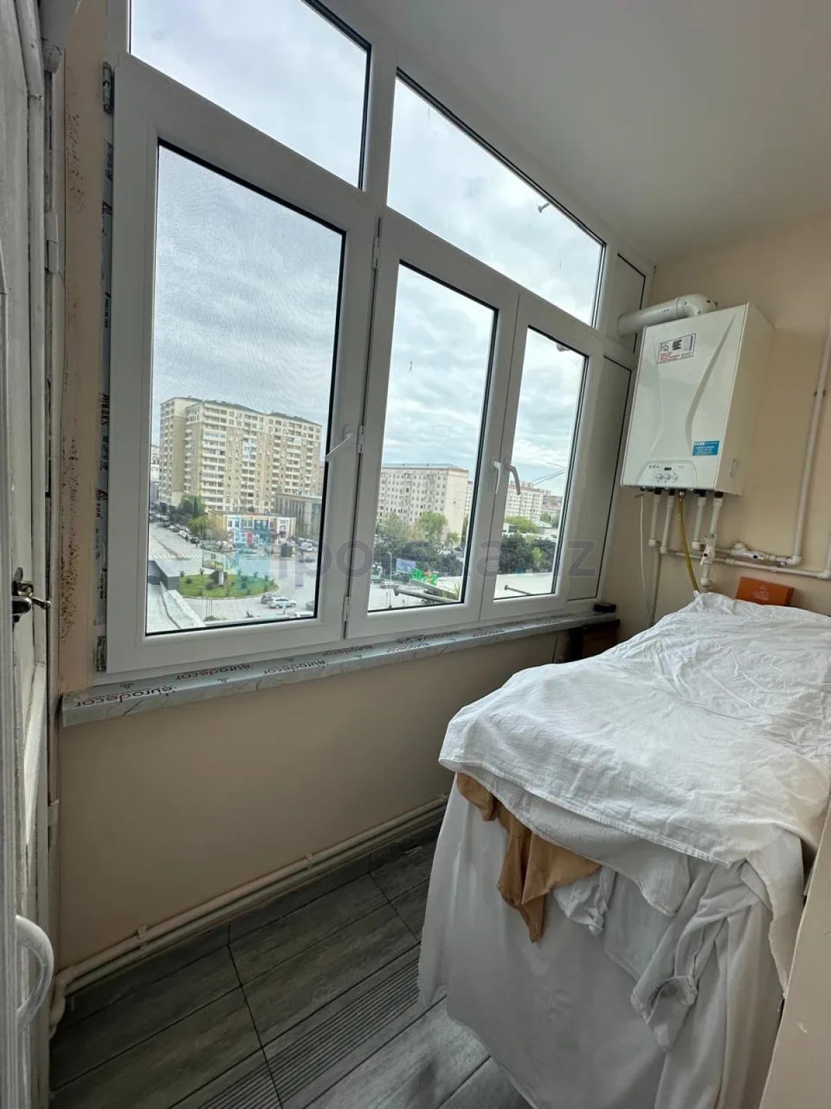 Satılır 3 otaqlı köhnə tikili 69 m²