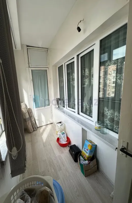 Satılır 3 otaqlı köhnə tikili 69 m²
