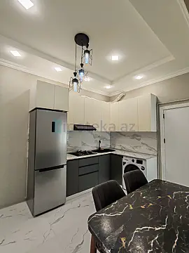 Satılır 3 otaqlı yeni tikili 76 m²