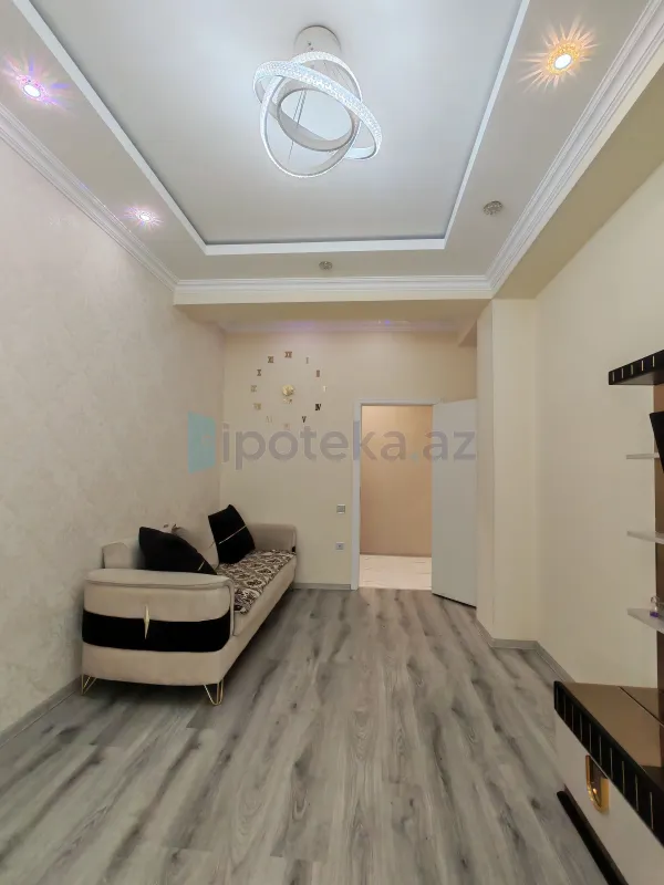 Satılır 3 otaqlı yeni tikili 76 m²