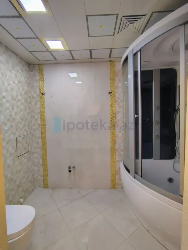 Satılır 3 otaqlı yeni tikili 140 m²