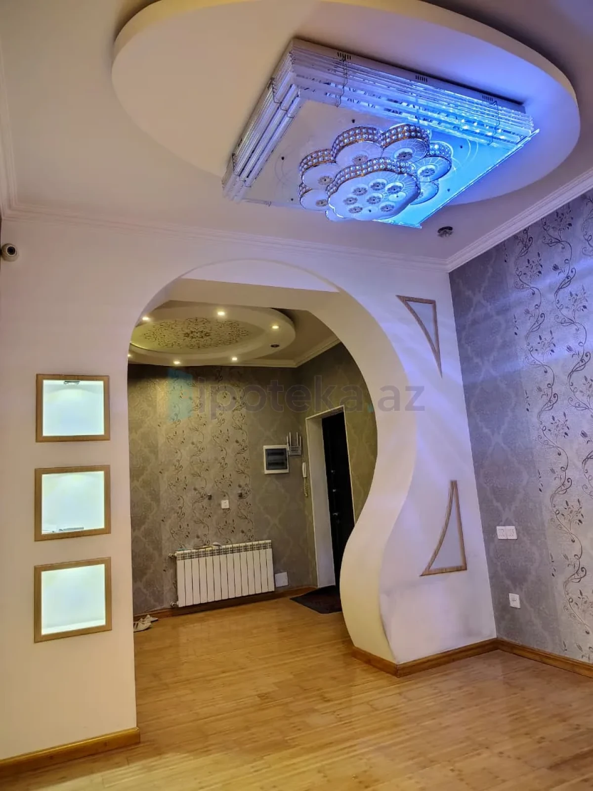 Satılır 3 otaqlı yeni tikili 140 m²