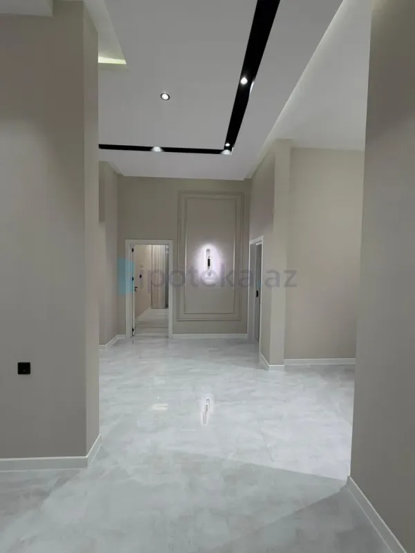 Satılır 4 otaqlı mənzil 140 m²