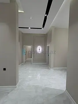 Satılır 4 otaqlı mənzil 140 m²