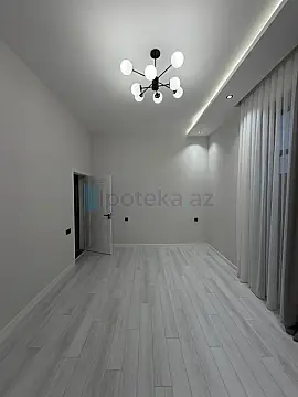 Satılır 4 otaqlı mənzil 140 m²