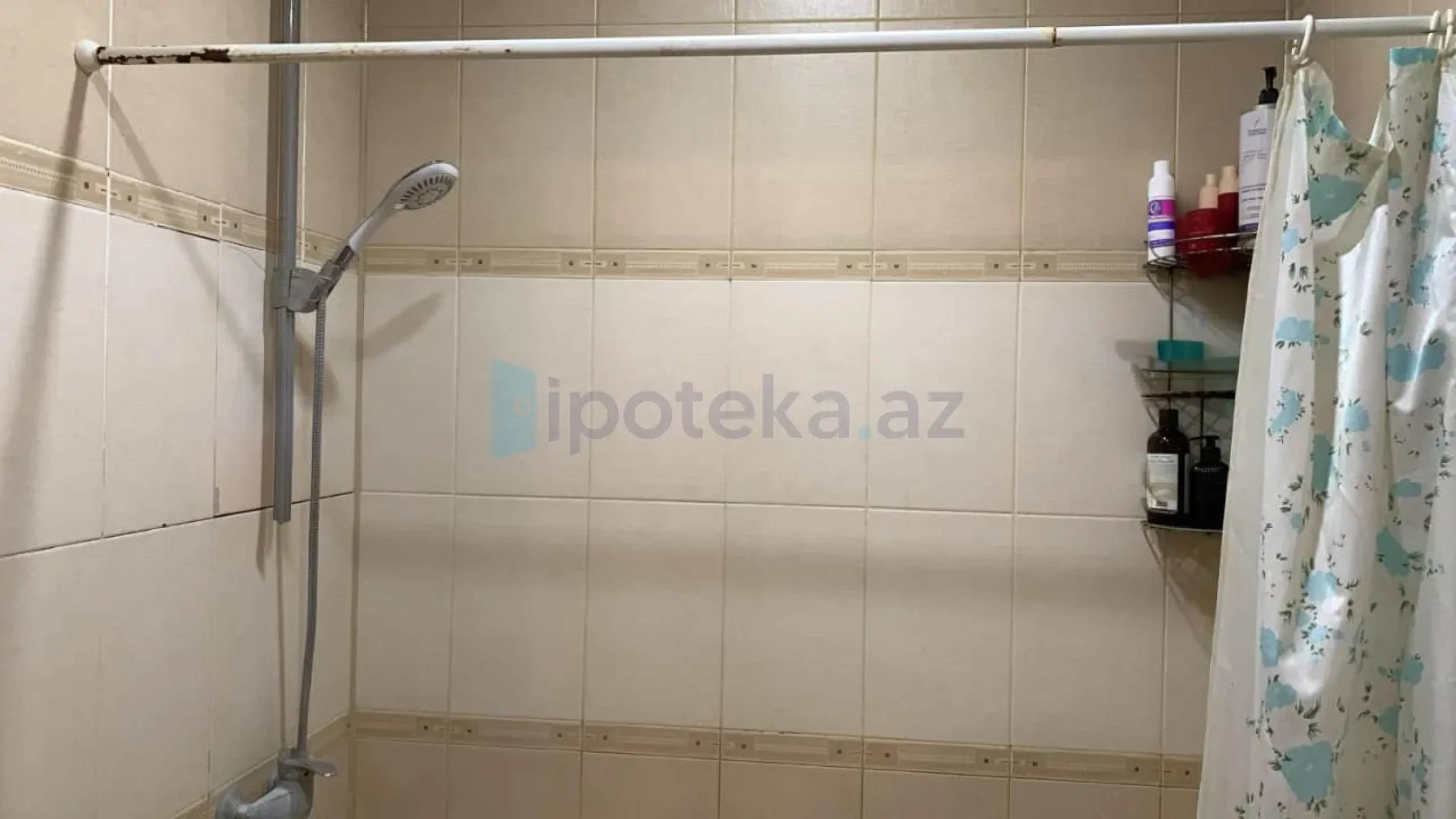 Satılır 2 otaqlı yeni tikili 100 m²