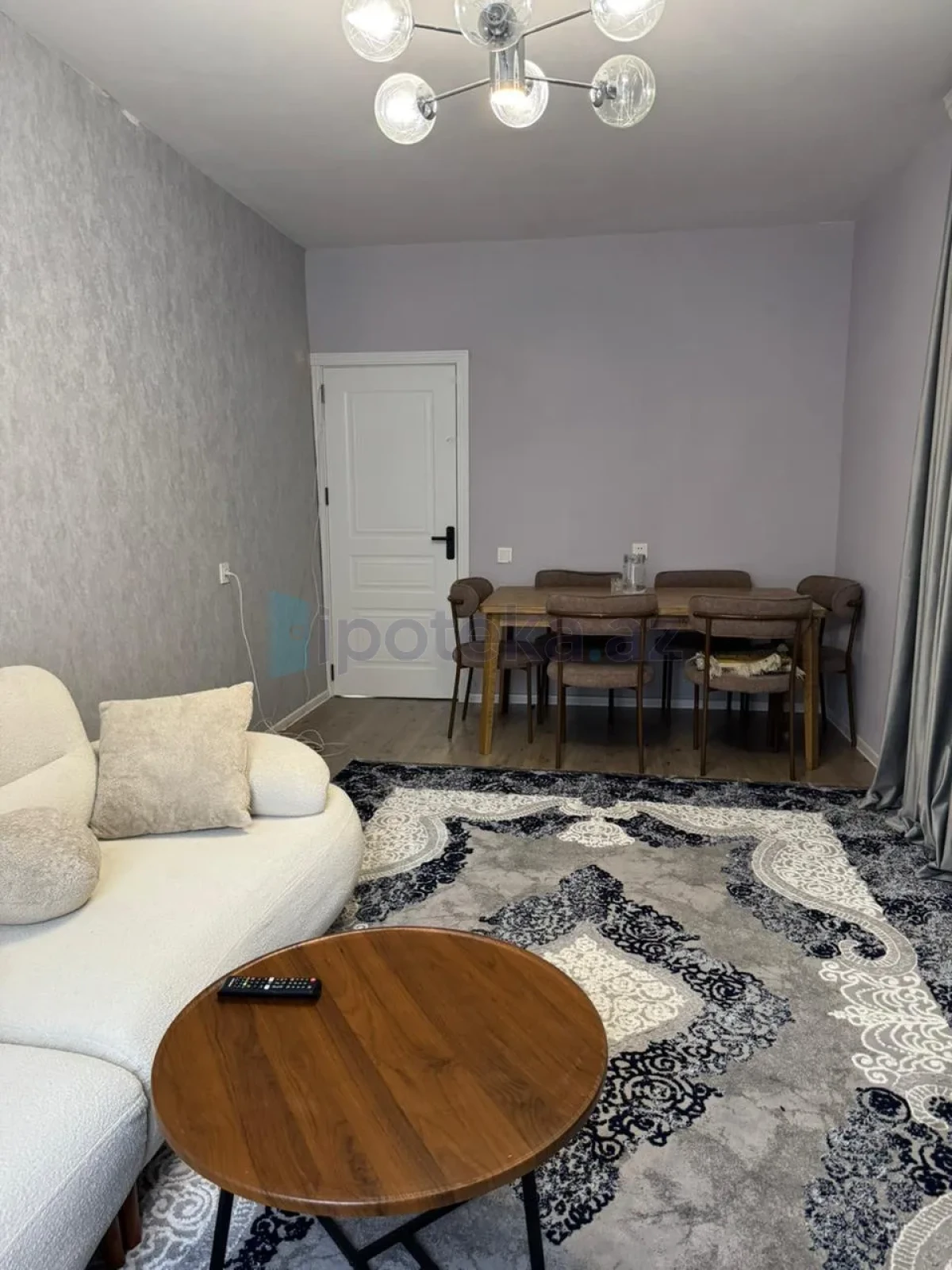 Satılır 2 otaqlı köhnə tikili 65 m²