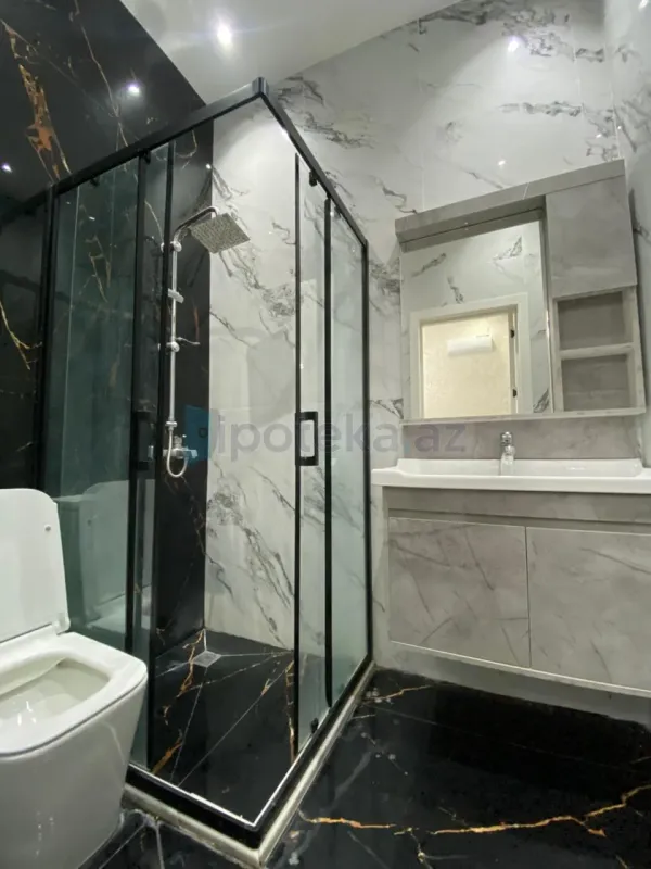 Satılır 4 otaqlı mənzil 150 m²