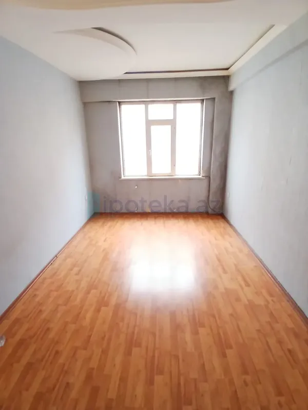 Satılır 2 otaqlı yeni tikili 70 m²