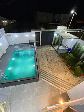 Satılır 5 otaqlı mənzil 225 m²